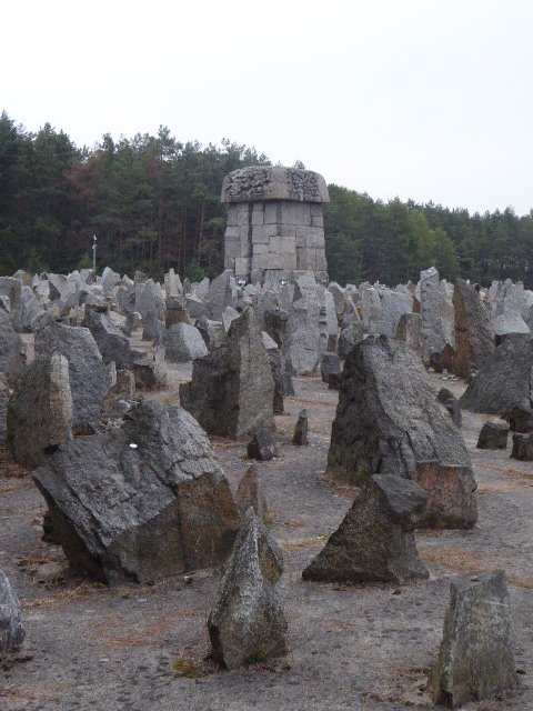 Treblinka - Monument und Gedenksteine an ausgelöschte jüdische Gemeinden 