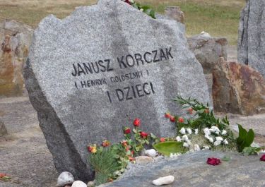 Treblinka - Gedenkstein Janusz Korczak und Kinder