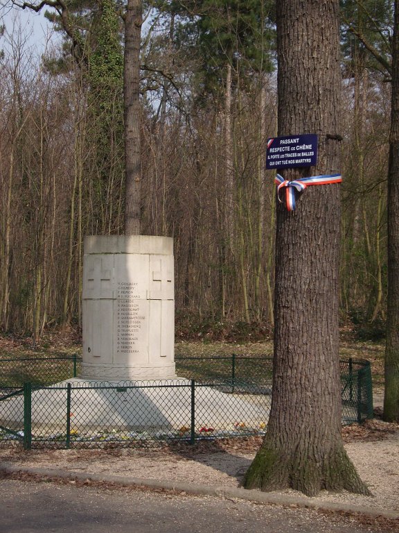Denkmal für die Erschossenen im Bois de Boulogne