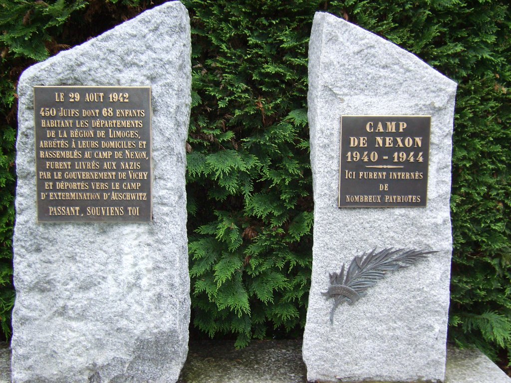 Gedenksteine am ehemaligen Lagergelände