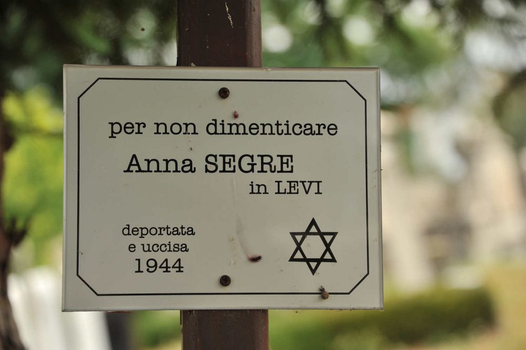 Gedenktafel für Anna Segre Levi (Foto: Bade)