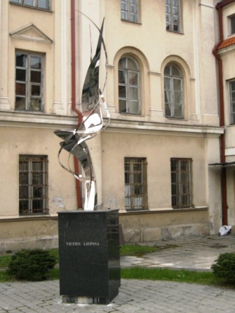 Skulptur Flame of Hope