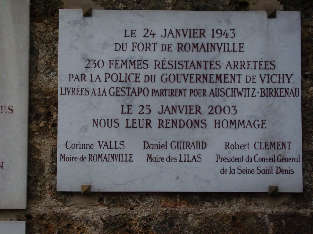Gedenktafel deportierte Frauen am Fort de Romainville 