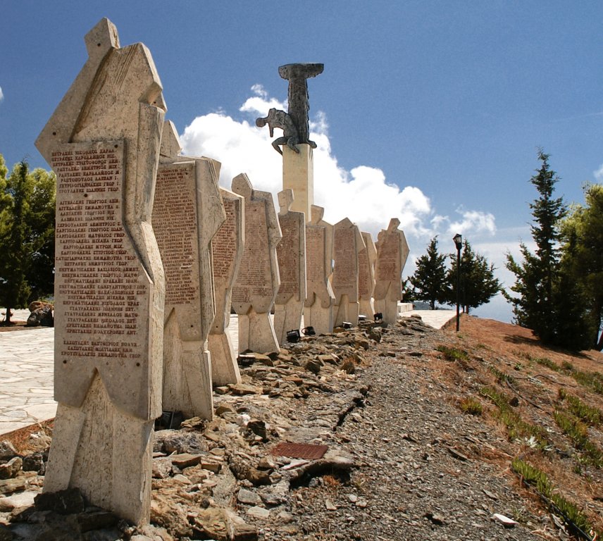 Gedenkstätte für die Opfer des Massakers in Viannos auf Kreta